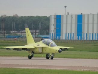 Новый российский легкий истребитель Як-130М совершил первый полет - AutoRusNews